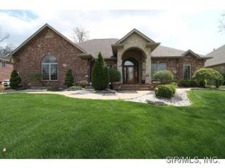 34 Stonebridge Crossing Dr, Maryville, IL 62062-6478