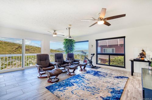 5307 Poola St, Honolulu HI  96821-1536 exterior