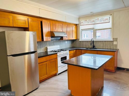 3239 Cottman Ave, Philadelphia, PA 19149-1512