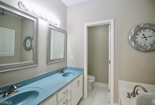 156 Wexford Ct, Stockbridge GA  30281-6306 exterior