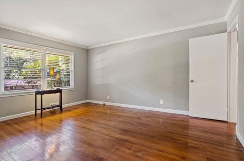 1385 Holly Ln, Atlanta GA  30329-3513 exterior