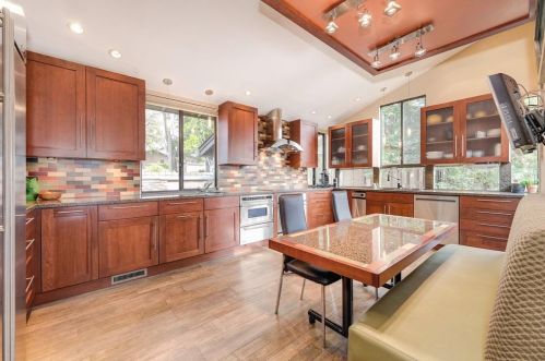 8954 Cliffside Ln, Fair Oaks, CA 95628-6665