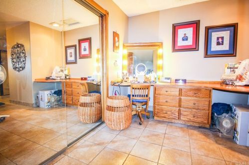 1621 Sumac Ln, Anaheim CA  92804-6653 exterior