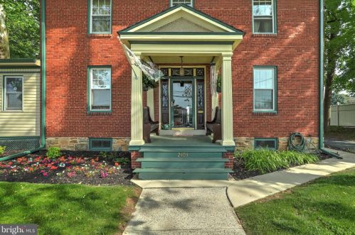 2403 Market St, York PA  17402-2402 exterior