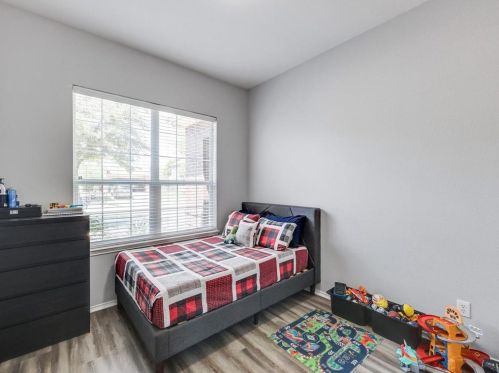 6552 Fairview Dr, Fort Worth TX  76148-1440 exterior