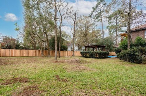 903 Carriage Hl Blvd, Conroe TX  77384-3618 exterior