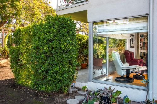 2 Constance Ave, Santa Barbara, CA 93105-3964