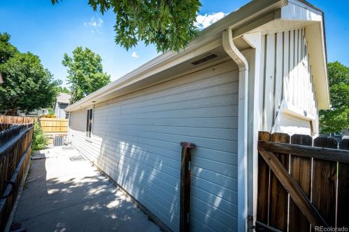 3865 63rd Ave, Arvada CO  80003-6719 exterior