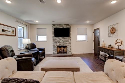 3501 6th St, Fort Worth TX  76107-2735 exterior