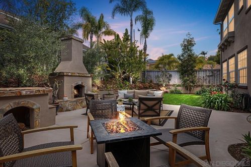 3328 Corte Del Cruce, Carlsbad, CA 92009-9546