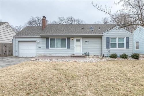 5631 Beverly Ln, Shawnee Mission, KS 66202-2538