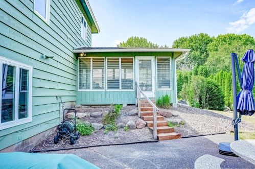 4240 Highland Dr, Saint Paul MN  55126-3122 exterior