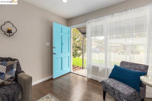21483 Burr Way, Hayward, CA 94541-2022