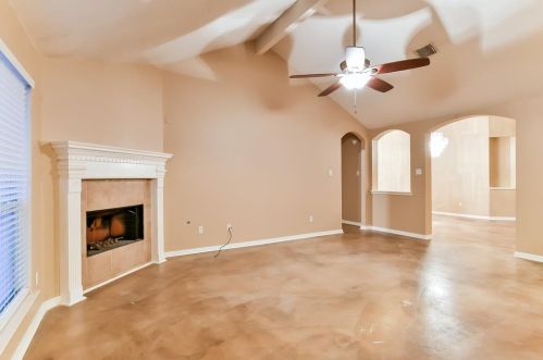 135 Drifting Shadows Cir, Conroe TX  77385-3499 exterior