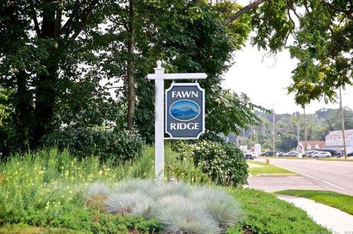 110 Fawn Ridge Ln, Norwalk CT  06851-1140 exterior