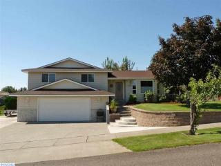4104 Mojave Dr, Pasco, WA 99301-9484