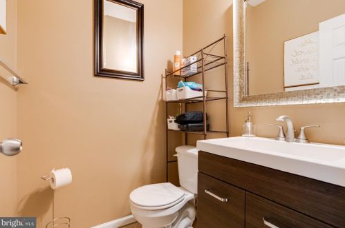 631 Hazy Dawn Dr, Aberdeen MD  21001-5604 exterior