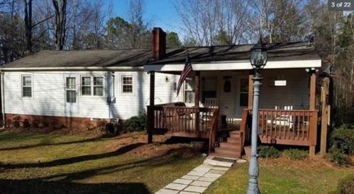 615 Miles Rd, Dallas, NC 28034-9769