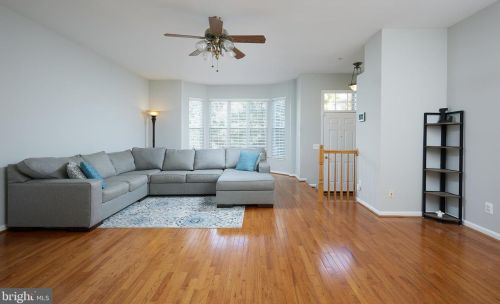 13304 Zachary Taylor Cir, Herndon, VA 20171-3197