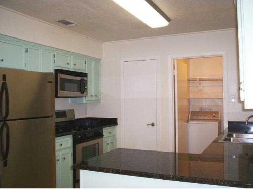 11320 Bristle Oak Trl, Austin TX  78750-1427 exterior