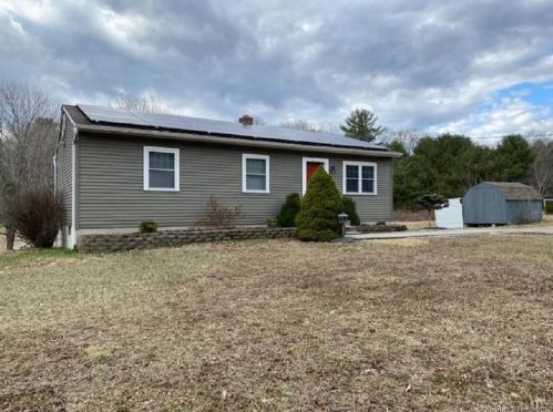 511 Warrenville Rd, North Windham, CT 06250-1132