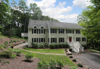 62 Brookville Hollow Rd, Stockton, NJ 08559-2006