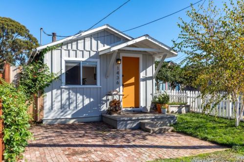 1436 Luxton St, Seaside CA  93955-5034 exterior