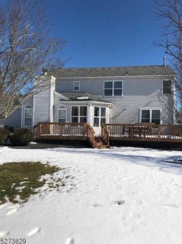 26 Running Brook Cir, Flemington, NJ 08822-6919