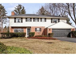 34 Briar Rd, Golf, IL 60029-3101