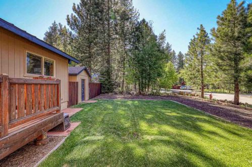 10551 Jeffery Pine Rd, Truckee CA  96161-2187 exterior