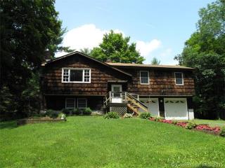 83 Park Rd, Woodbury, CT 06798-3535