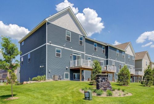 8743 Granite Ln, Saint Paul, MN 55129