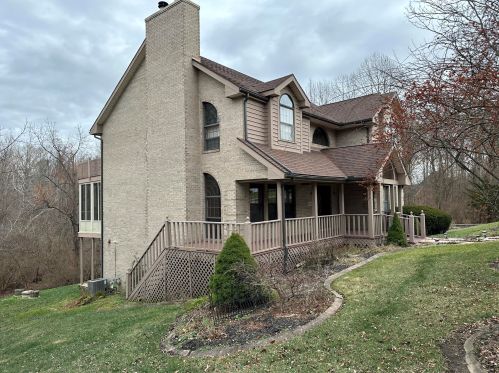 4296 Autumn Creek Dr, Springfield, OH 45504-5109
