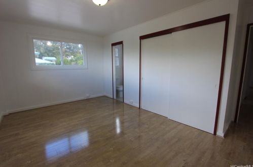 3086 Kaohinani Dr, Honolulu HI  96817-1040 exterior