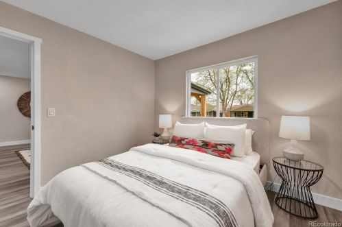 1601 Knox Ct, Denver CO  80219-4526 exterior