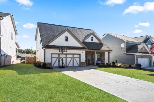 507 Gwinnett St, Buford, GA 30518-2629