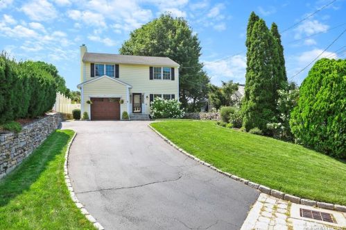 6 Parkhill Ave, Norwalk, CT 06851-5132
