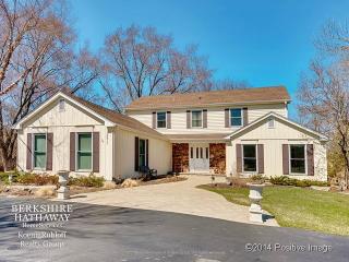 1211 Foothill Dr, Wheaton, IL 60189-7337