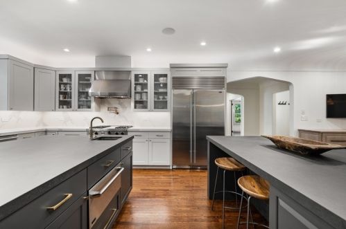 406 Brierhill Rd, Bannockburn IL  60015-4402 exterior