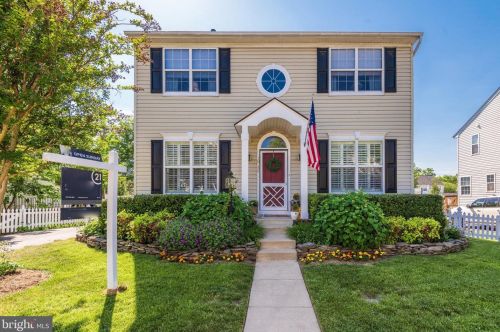 10238 Peel Ring Pl, Bristow, VA 20136-2620