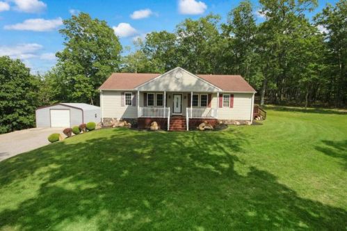 2422 Johns Creek Rd, New Castle, VA 24127-6874