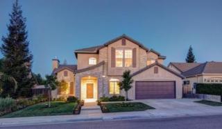 10658 Spanish Bay Dr, Fresno, CA 93730-5936