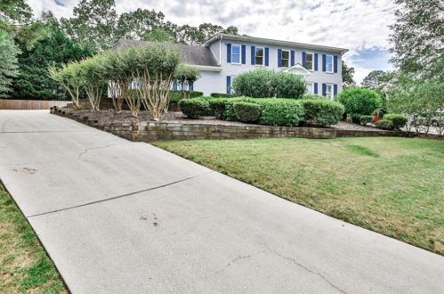 941 Cedar Trce, Lilburn, GA 30047-3154