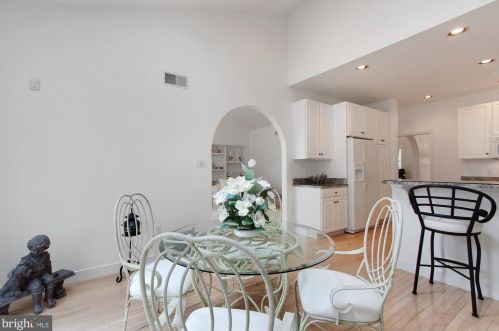 2108 Tall Oaks Ln, York PA 17403-5903 exterior