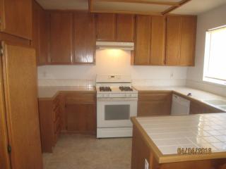 15241 Chapparel St, Hesperia CA  92345-8593 exterior