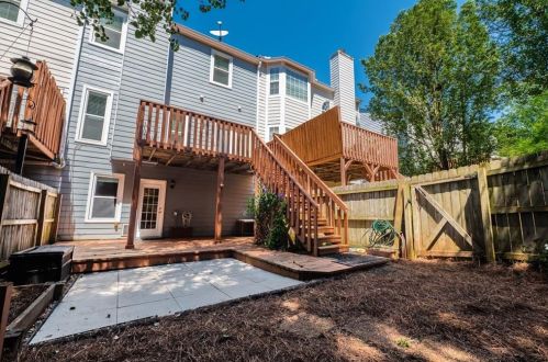 4028 Spring Cove Dr, Duluth GA  30097-2832 exterior