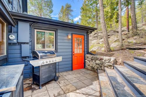 8425 Doubleheader Ranch Rd, Morrison CO 80465-2511 exterior