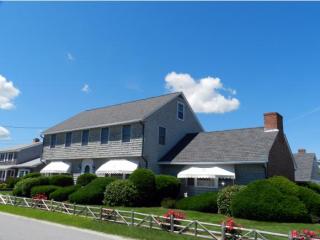 144 Atlantic Ave, Seabrook, NH 03874-4817