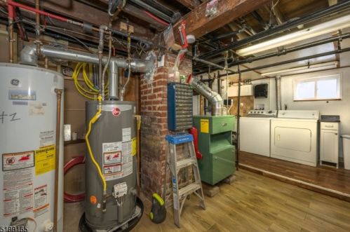 215 Totowa Rd, Paterson NJ 07512-2071 exterior