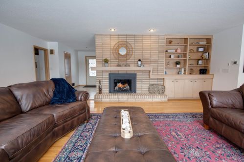 32808 River Oaks Ln, Saint Cloud, MN 56303-9552